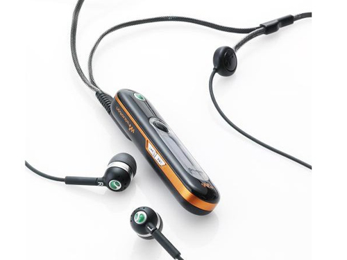 索尼爱立信HBH-DS970蓝牙耳机 回顾经典之音与影像纪实的价值